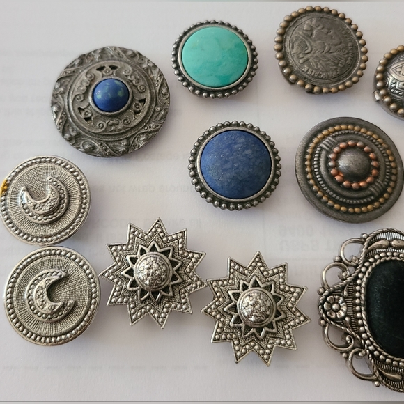 Vintage LOT 14 Snap Open Button Covers Star Moon Heart and more designs - Picture 2 of 16